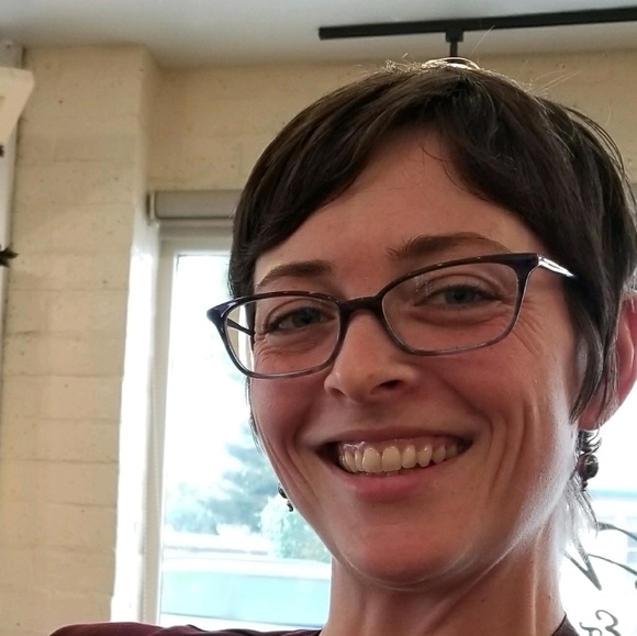 Meet your Posher, Natalie - Picture 1 of 1